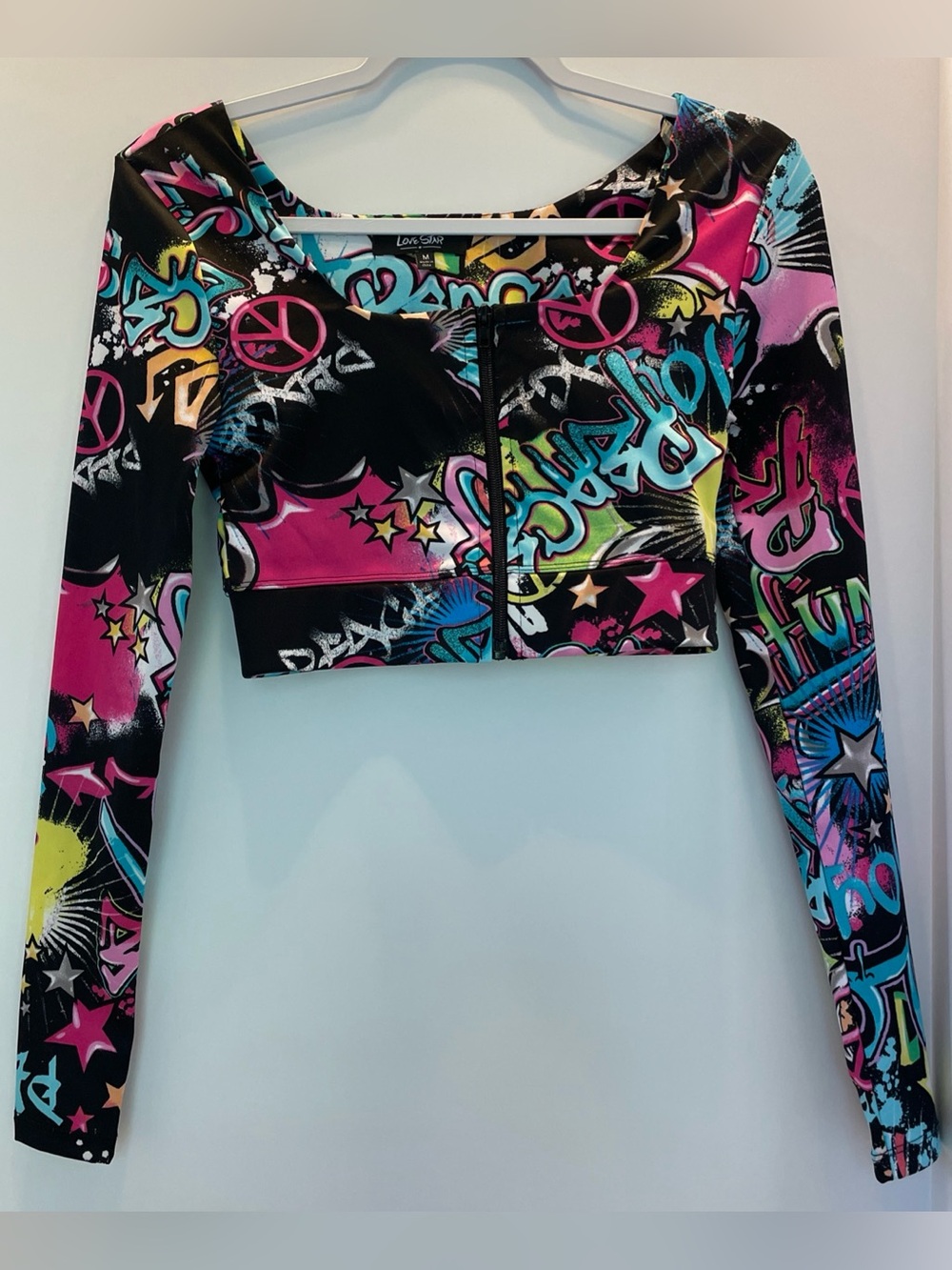 Love Star Shirt/Top/Crop. Long Sleeves. Zip. Y2K. Graffiti. Medium. Women’s M